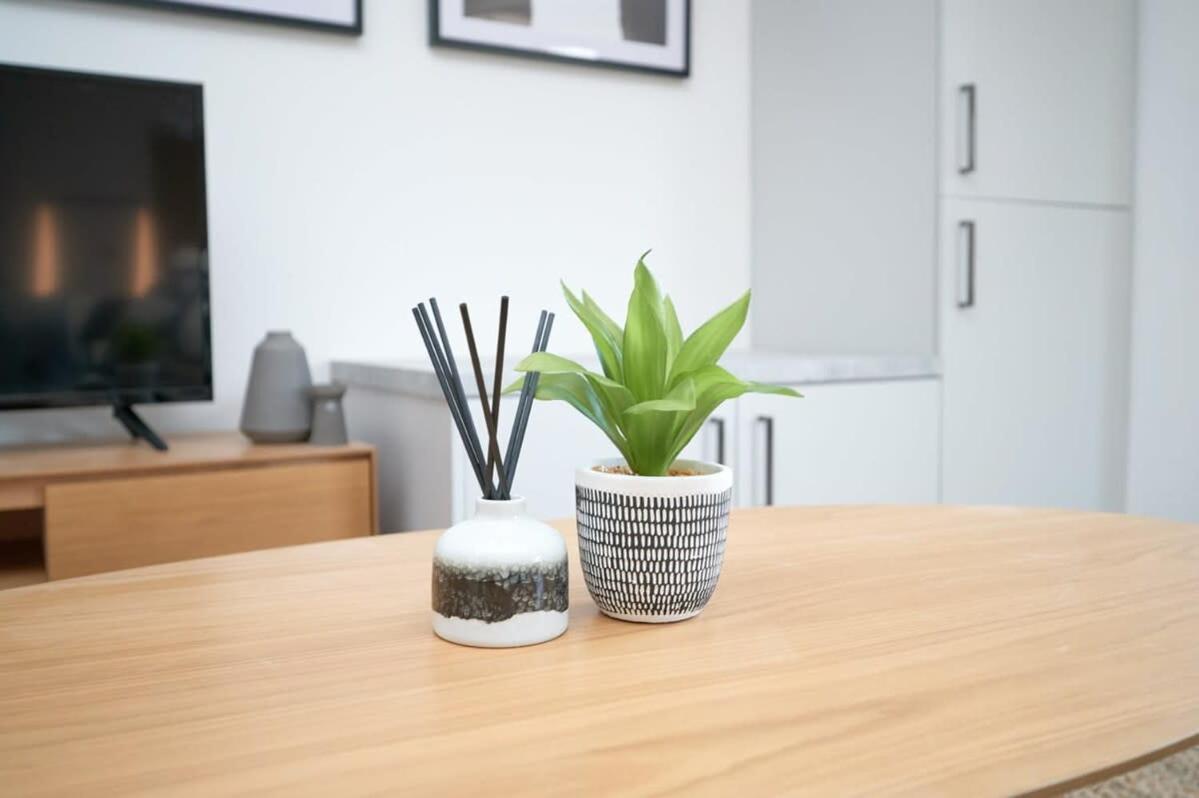 A Stylish Apartment With Parking In Preston Preston  Dış mekan fotoğraf