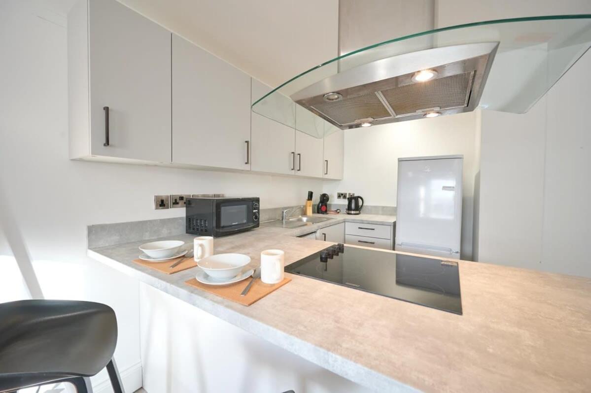 A Stylish Apartment With Parking In Preston Preston  Dış mekan fotoğraf
